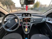 Usata Lancia Ypsilon 60 CV (44 kW) 2011 Bianco Utilitaria