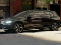 Nuova VW Golf VIII Edition 116 CV (85 kW) 2026 Grenadill black metallizzato Berlina