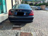 Usata Mercedes E280 Avantgarde 231 CV (169 kW) 2005 Blu Berlina