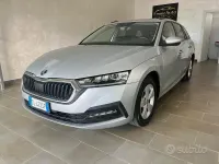 Usata Skoda Octavia Executive 150 CV (110 kW) 2022 Grigio Station wagon