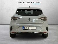 Usata Renault Clio V Techno 145 CV (106 kW) 2025 Grigio scuro Berlina