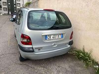 Usata Renault Scénic 102 CV (75 kW) 2001 Grigio Monovolume