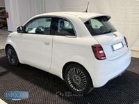 Usata Fiat 500e Business 42 kW (58 CV) 2020 Bianco pastello Utilitaria