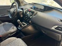 Usata Lancia Ypsilon 69 CV (50 kW) 2024 Bianco Utilitaria