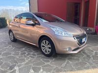 usata Peugeot 208 1.2 VTi 82 CV 3 porte Allure-ok neopatentati