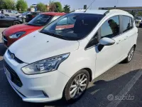 Begagnad Ford B-MAX 95 HK (69 kW) 2016 Vit Minibuss
