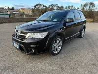 Käytetty Fiat Freemont 140 HP (102 kW) 2013 Musta Katumaasturi