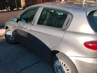 Usata Alfa Romeo 147 116 CV (85 kW) 2007 Grigio Utilitaria