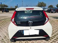 Usata Toyota Aygo 69 CV (50 kW) 2021 Bianco Utilitaria