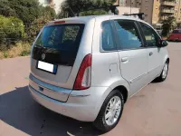Usata Lancia Musa 95 CV (69 kW) 2011 Argento Monovolume