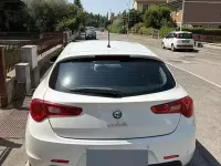 Usata Alfa Romeo Giulietta 105 CV (77 kW) 2013 Bianco Utilitaria