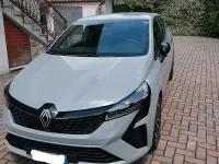 Usata Renault Clio V Techno 90 CV (66 kW) 2024 Grigio Utilitaria