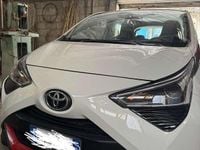 Usado Toyota Aygo X-clusiv 72 HP (52 kW) 2022 Citadino