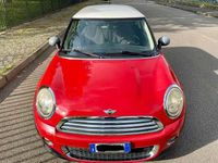 Usata Mini Cooper D 111 CV (81 kW) 2010 Rosso Utilitaria