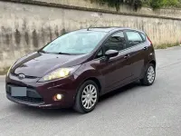 Usata Ford Fiesta 96 CV (70 kW) 2009 Marrone Berlina