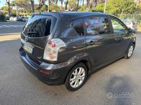 Usata Toyota Corolla Verso Sol 135 CV (99 kW) 2009 Grigio Monovolume