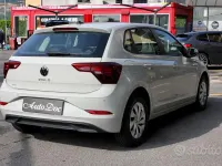 Usata VW Polo 80 CV (58 kW) 2023 Grigio Utilitaria