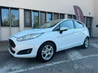 Usata Ford Fiesta 75 CV (55 kW) 2017 Bianco Utilitaria