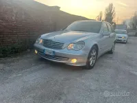Usata Mercedes C220 Classic 150 CV (110 kW) 2005 Grigio Station wagon