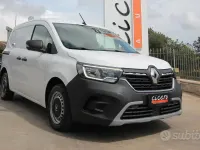 Usata Renault Kangoo Edition One 95 CV (69 kW) 2022 Bianco Monovolume