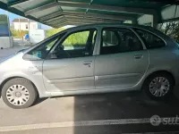 Usata Citroën Xsara Picasso 109 CV (80 kW) 2009 Grigio Monovolume