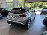 Usata Nissan Juke Tekna 114 CV (83 kW) 2022 Argento SUV