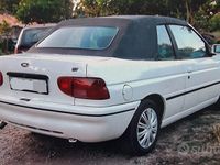 Usata Ford Escort Cabriolet 1995 Bianco Cabrio