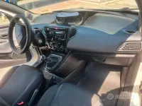 Usata Lancia Ypsilon 60 CV (44 kW) 2016 Bianco Utilitaria