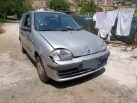 Usata Fiat 600 143 CV (105 kW) 2000 Grigio Berlina