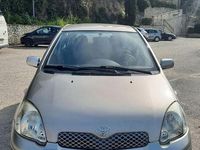 Usata Toyota Yaris 2005 Grigio Berlina