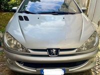 Usata Peugeot 206 CC 109 CV (80 kW) 2004 Argento Cabrio