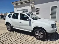Usata Dacia Duster Lauréate 101 CV (74 kW) 2014 Bianco SUV
