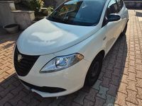 Usata Lancia Ypsilon 69 CV (50 kW) 2014 Bianco Utilitaria