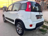 Usata Fiat Panda 4x4 S 86 CV (63 kW) 2016 Bianco Utilitaria