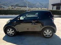 Usata Toyota iQ 90 CV (66 kW) 2009 Nero Utilitaria