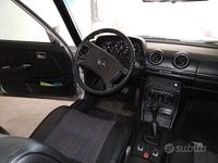 Usata Mercedes 200 109 CV (80 kW) 1981 Berlina