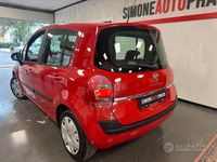 Usata Renault Modus 90 CV (66 kW) 2012 Rosso Monovolume