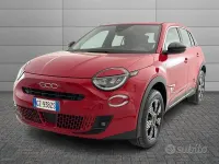 Usata Fiat 600 136 CV (100 kW) 2025 Rosso SUV