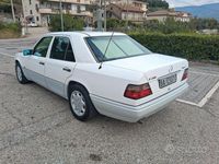 Usata Mercedes E250 113 CV (83 kW) 1993 Berlina