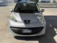 Usata Peugeot 107 68 CV (50 kW) 2005 Grigio Utilitaria