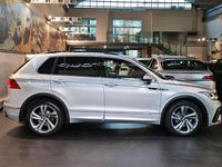 Usata VW Tiguan R-line 150 CV (110 kW) 2022 Argento SUV