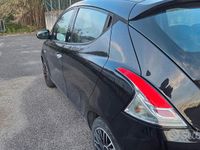 Usata Lancia Ypsilon 95 CV (69 kW) 2015 Nero Utilitaria