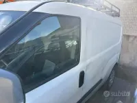 Begagnad Fiat Doblò 75 HK (55 kW) 2012 Vit Minibuss