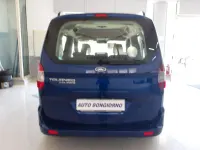 Usata Ford Tourneo Courier Titanium 74 CV (54 kW) 2015 Marrone Monovolume