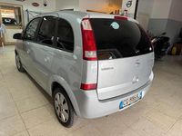 Usata Opel Meriva Cosmo 101 CV (74 kW) 2004 Argento Monovolume