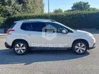 Usata Peugeot 2008 Allure 82 CV (60 kW) 2015 Bianco SUV