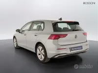 Usata VW Golf VIII Style 150 CV (110 kW) 2025 Grigio Berlina