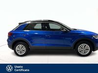 Usata VW T-Roc Life 150 CV (110 kW) 2023 Blu pastello SUV
