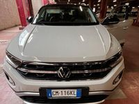 Usata VW T-Roc Style 110 CV (80 kW) 2023 Beige SUV