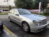 Usata Mercedes E280 Elegance 177 CV (130 kW) 2004 Argento Station wagon